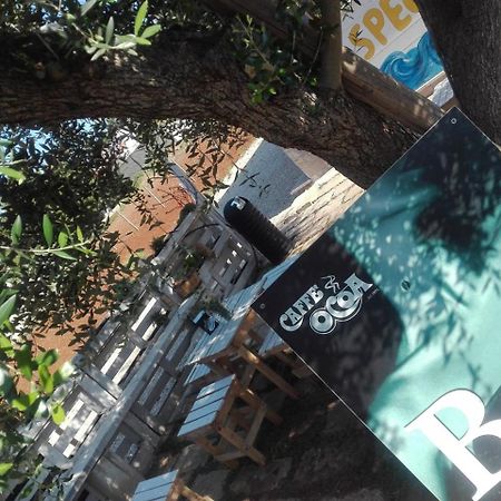 Sosta Camper La Specchia Hotel San Pietro in Bevagna Exterior photo